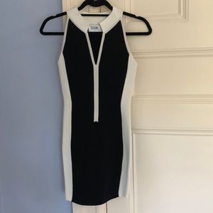 Gorgeous black dress.